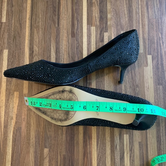 Black Rhinestone Jewel Bagdley Mischka Heels - Picture 13 of 15